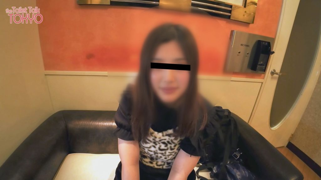 The Toilet Talk TOKYO 街中でインタビューした後に脱糞をする美女たち　おしとやかギャルのトロトロウンコ - 画像5